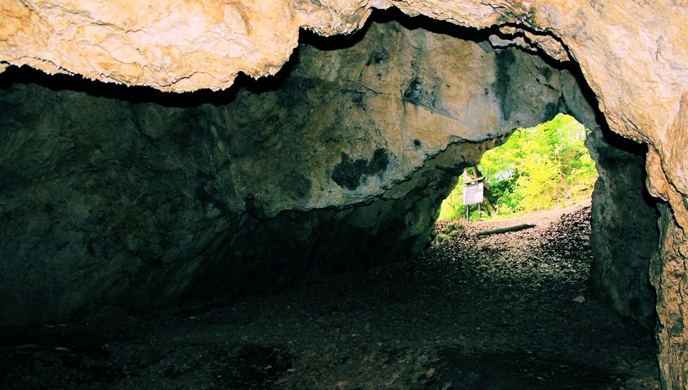 Bakonyi barlangok nyomában túra